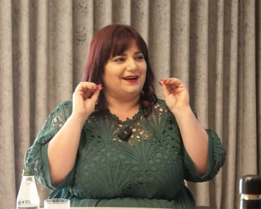 Hireus Podcast 🎙️ Episode 17: What Does It Mean to Provide High-Standard Service?